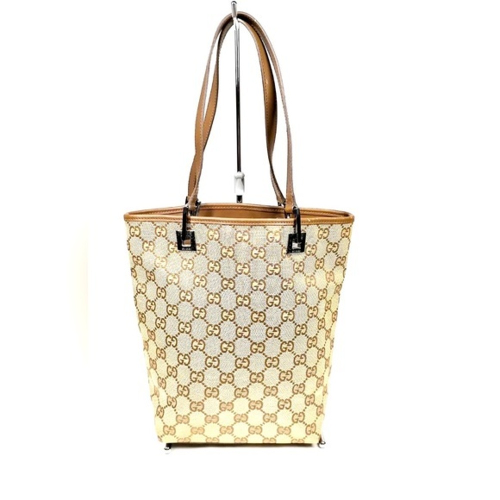 Gucci Beige Canvas Bag with leather trim in excellent condition